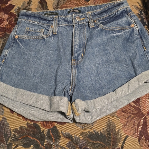 wild fable Pants - Wild Fable Womens High Rise Rolled Cuff Happy Jean Shorts 28R